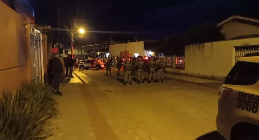 Barroso se pronuncia sobre protesto em Porto Belo e cita liberdade de expressão
