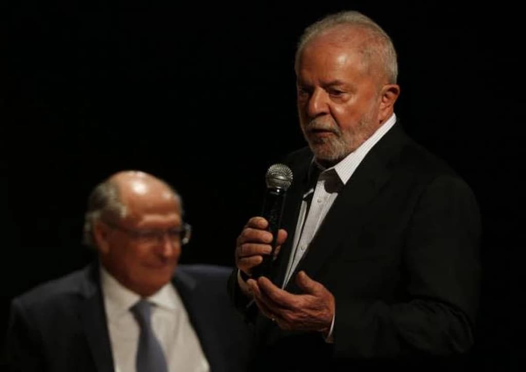 Lula quer diplomação em 12 de dezembro, uma semana antes do prazo