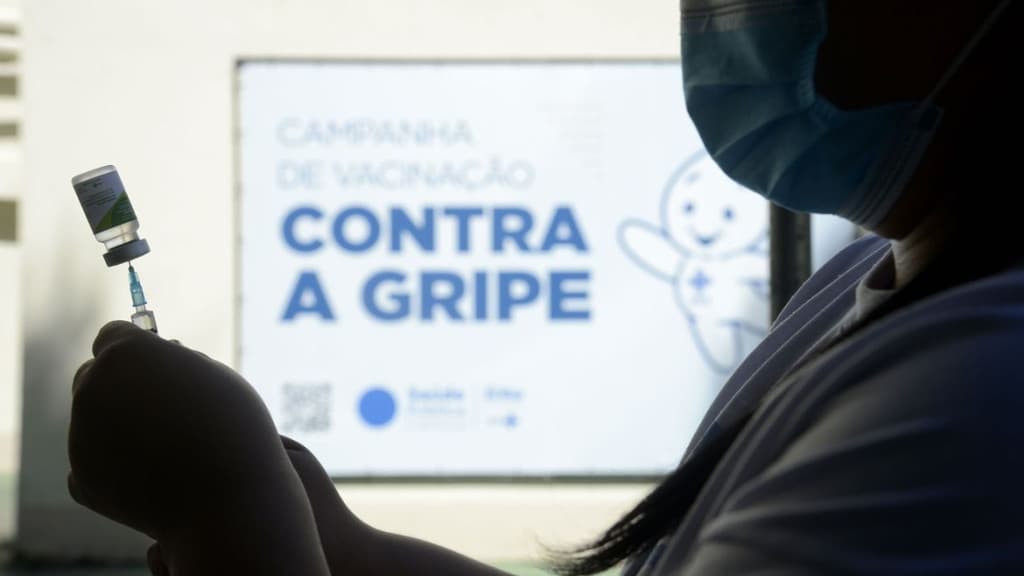 Vacinação contra a gripe é estendida para toda a população brasileira
