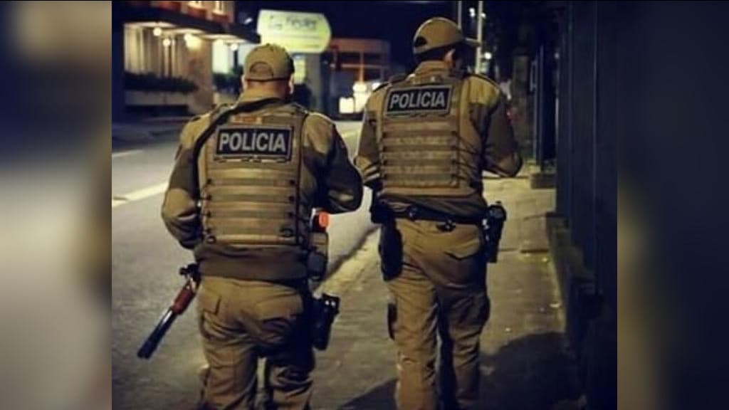 Criminoso de 16 anos morre após atirar contra a PM em Florianópolis