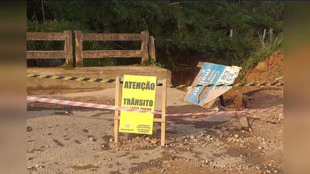 Ponte entre São João Batista e Canelinha é interditada para veículos pesados