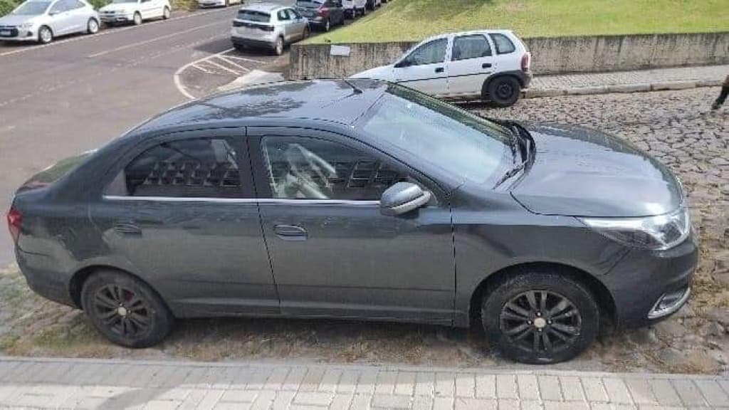 Motorista é preso após ficar mais de cinco anos sem devolver carro de locadora