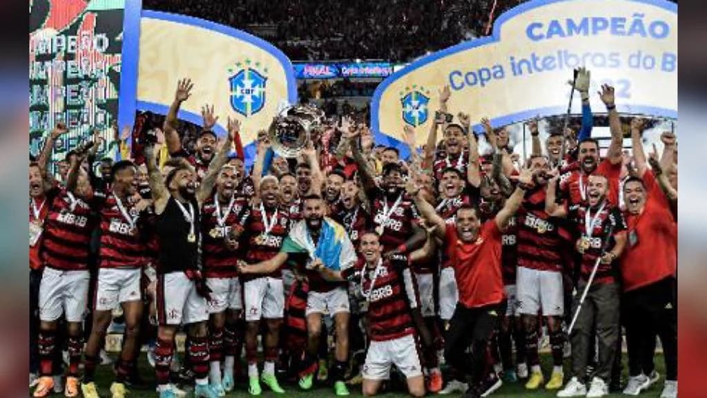 Flamengo vence Corinthians nos pênaltis e é tetracampeão da Copa do Brasil