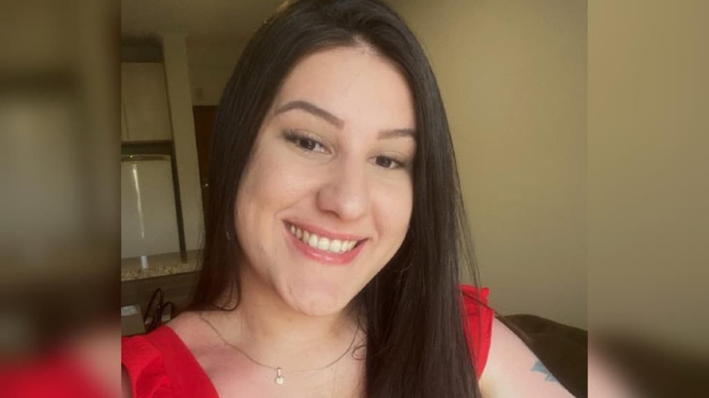 Um dia após se mudar, jovem de 25 anos é encontrada morta dentro de casa