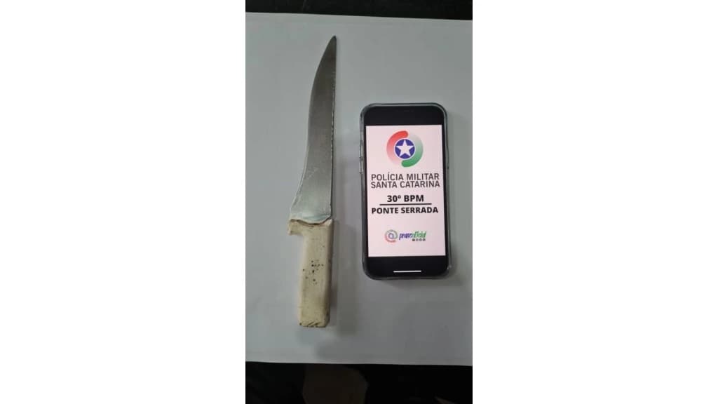 Criança de 8 anos leva faca na mochila para a escola em SC