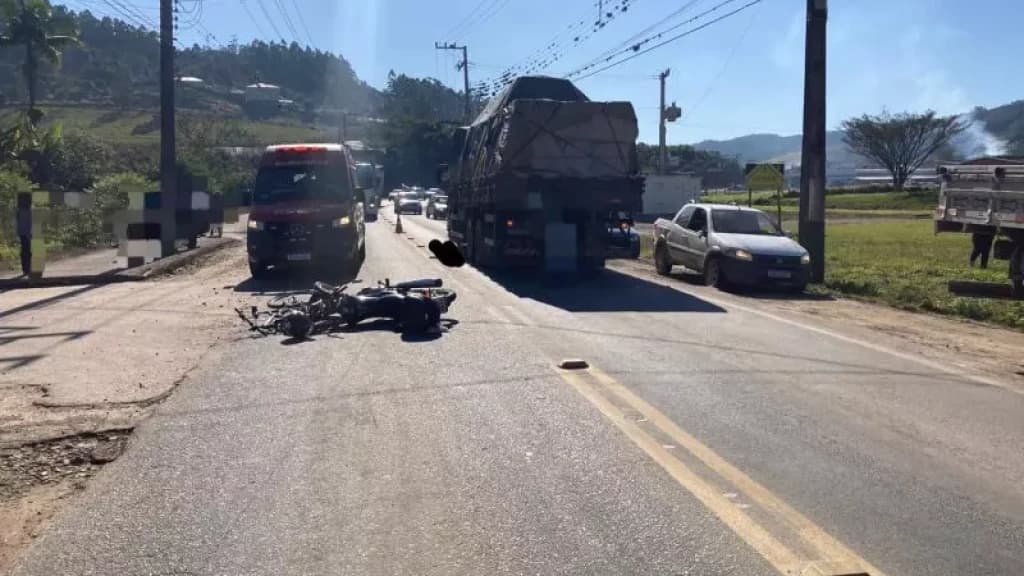 Ciclista morre após grave acidente entre veículos na SC-340