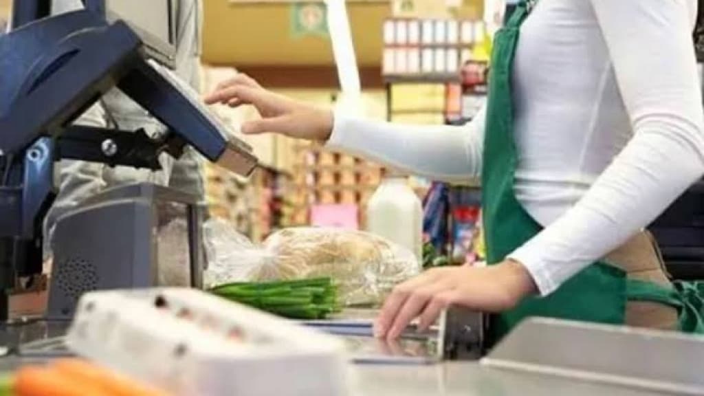 Mulher de empresário que agrediu caixa de supermercado por ciúmes do marido é condenada