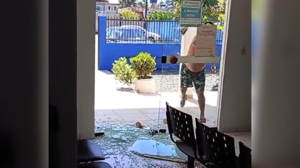 Homem destrói recepção de Posto de Saúde em SC após se revoltar com “pausa para o almoço”