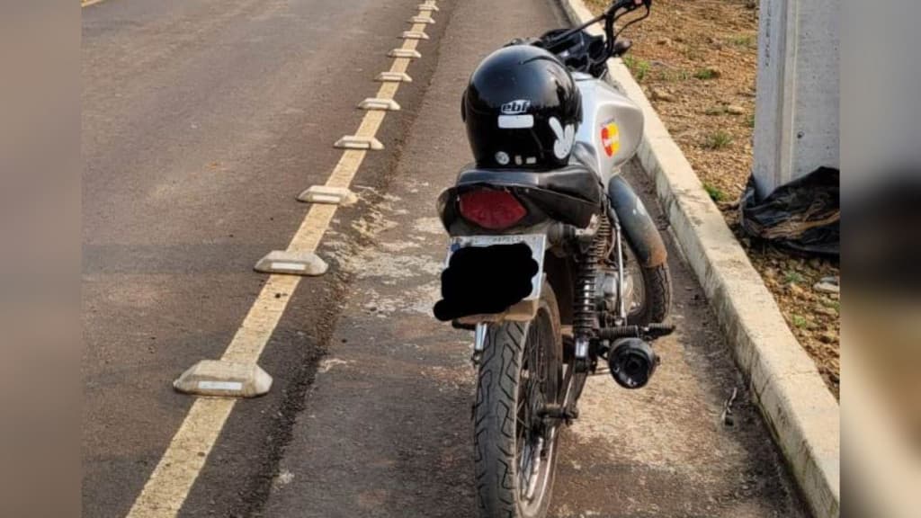 GRAU CANCELADO: Moto adulterada é aprendida após menor comprar por R$ 500