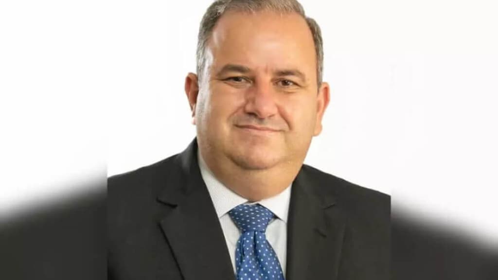 Ex-prefeito de Pescaria Brava volta à prisão por ordem da justiça