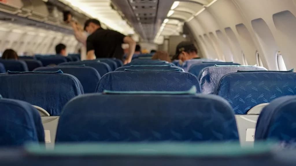 Aposentados poderão comprar passagem aérea por até R$ 200