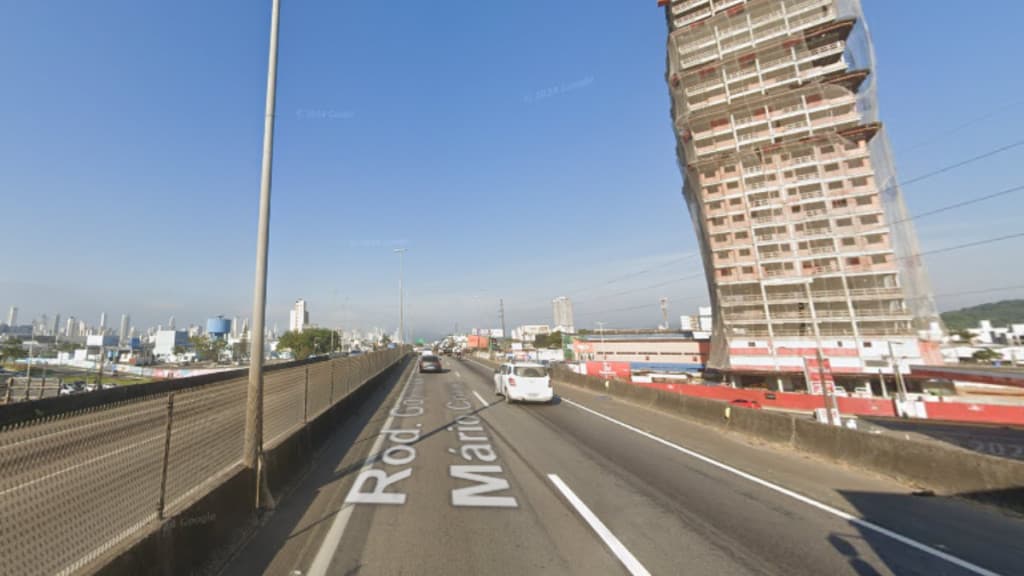 Motociclista morre em colisão na BR-101 em Balneário Camboriú