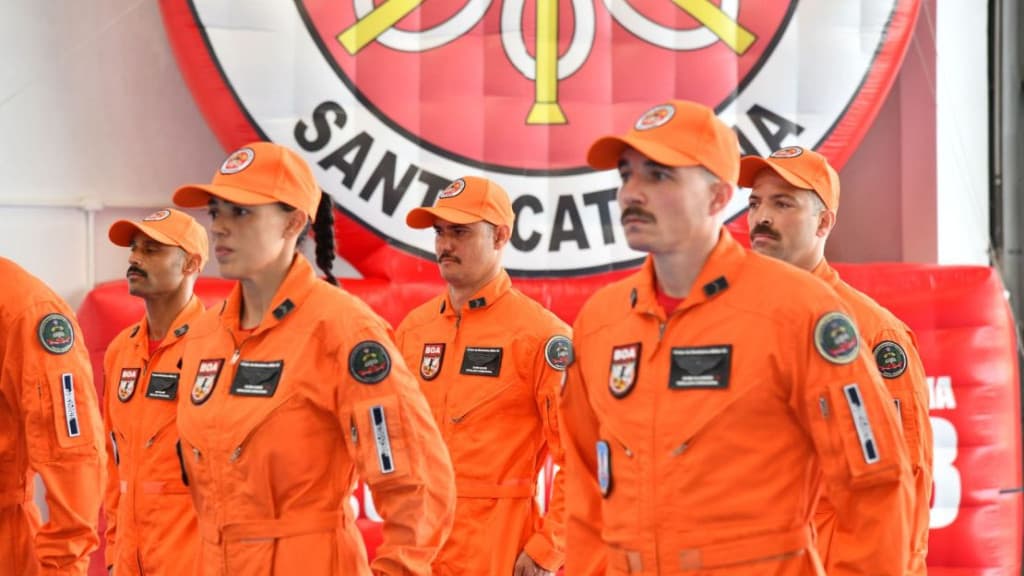 Batalhão de Operações Aéreas forma novos tripulantes operacionais