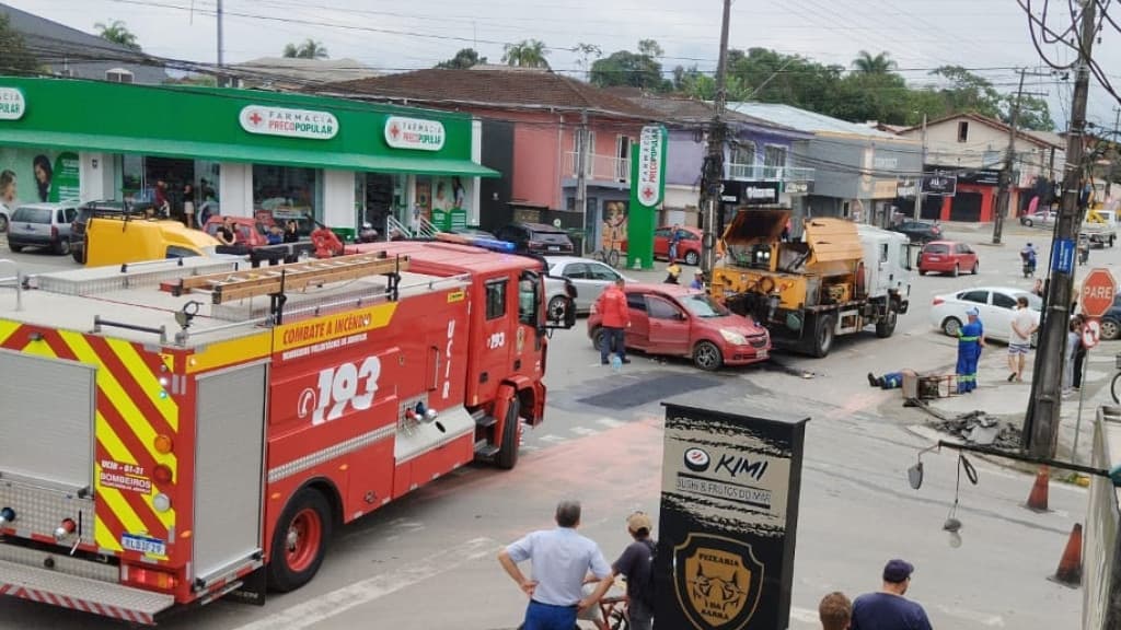 Trabalhador é atropelado por veículo durante manutenção em rua