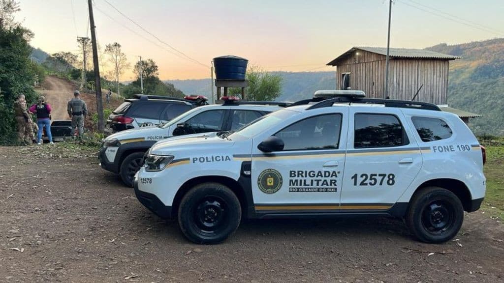 Bandido atira contra a PM e morre durante confronto