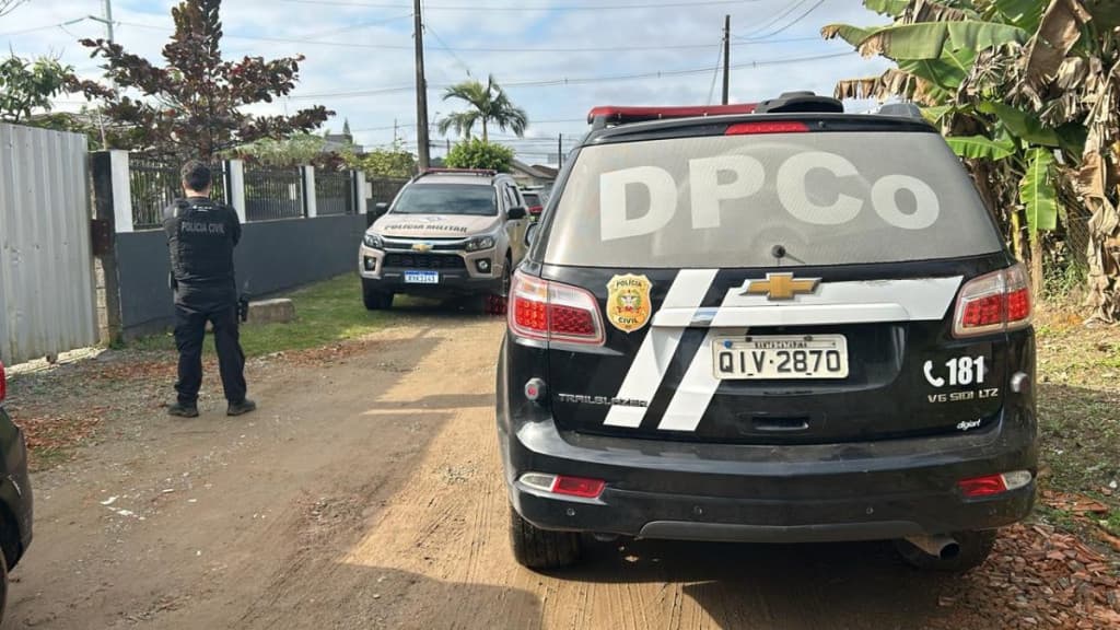 Integrante de organização criminosa é preso dentro de escola em SC