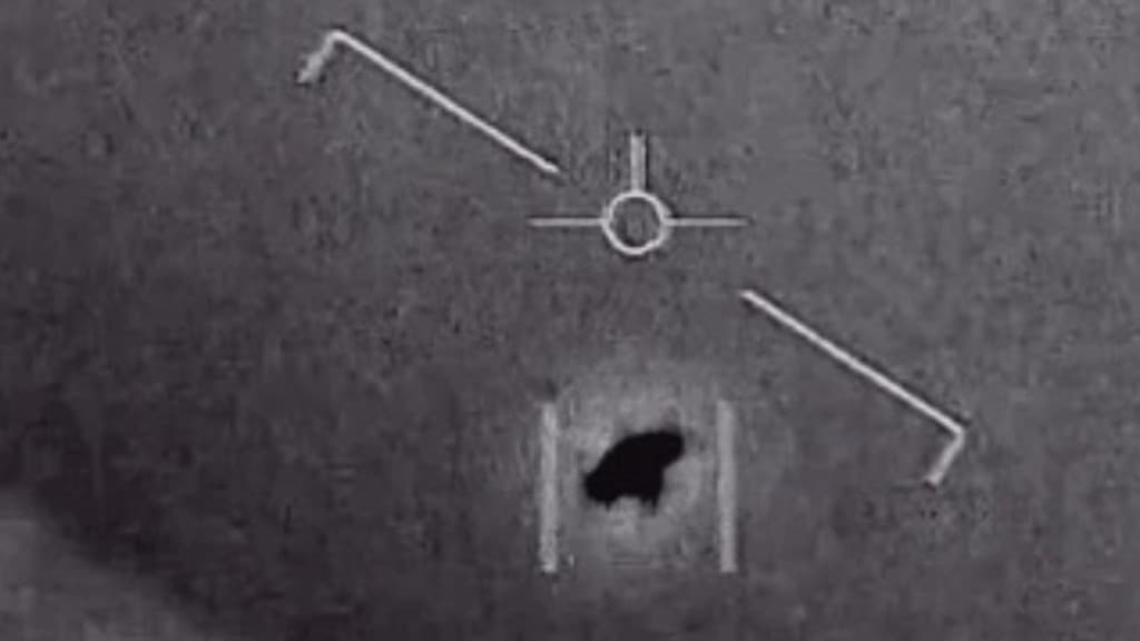 OVNIs mais rápidos que um avião são avistados em Santa Catarina