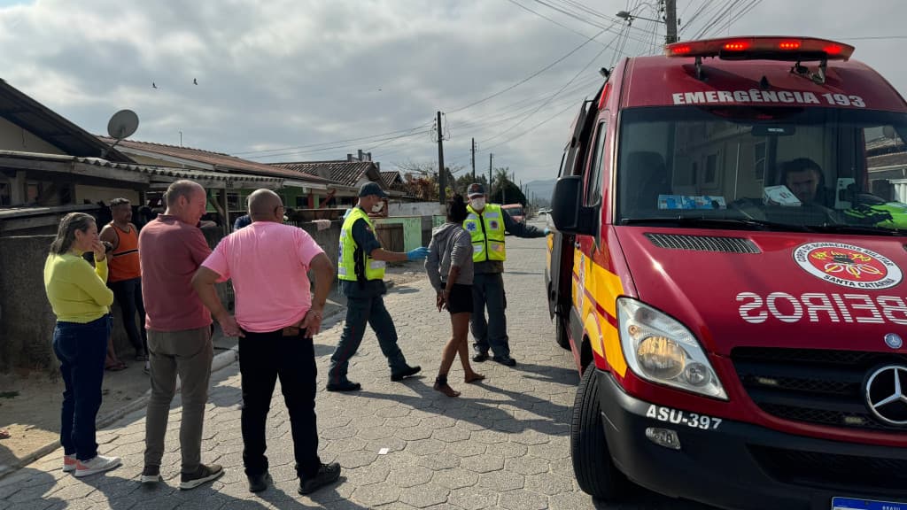 Mulher é amarrada após supostamente tentar matar filho em Tijucas