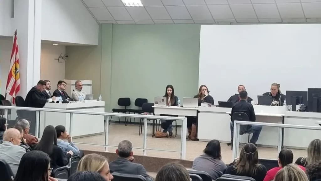 Ex-deputado federal  é condenado por tentativa de homicídio após acidente de trânsito em SC