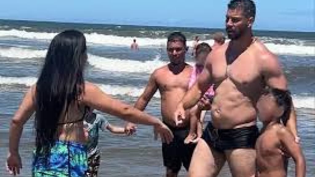 “Herói não folga”: Policial de férias salva menino de 7 anos enquanto se afogava em praia