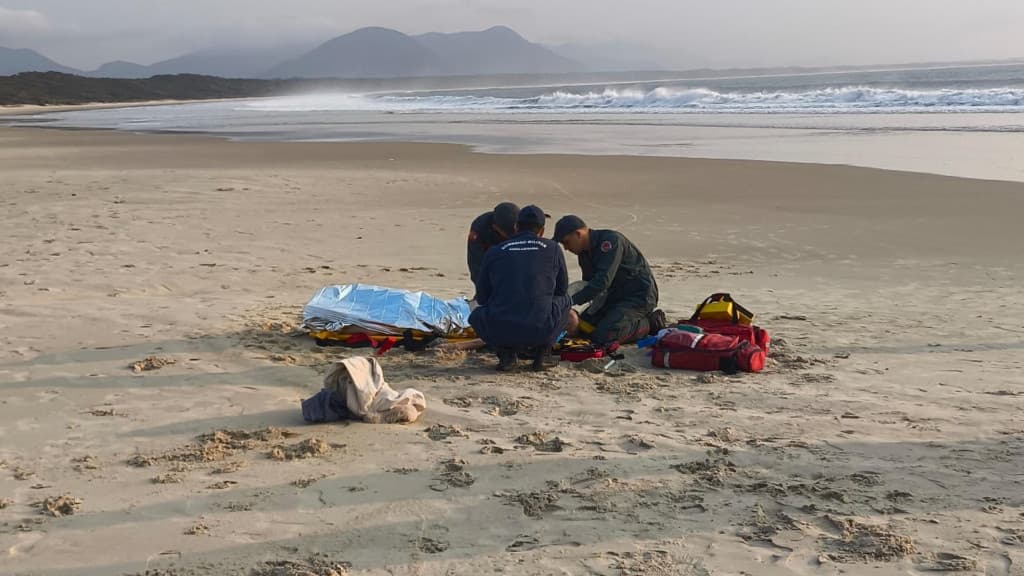 URGENTE: Homem morre afogado em praia de Florianópolis