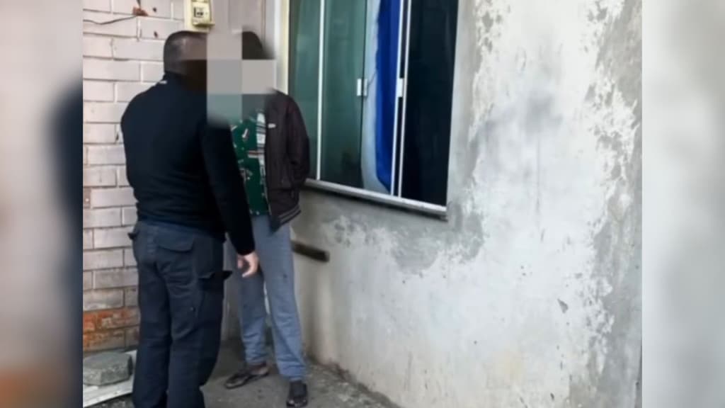 Foragido há 23 anos após matar a ex-esposa e jogar criança no rio em Goiás é preso em SC