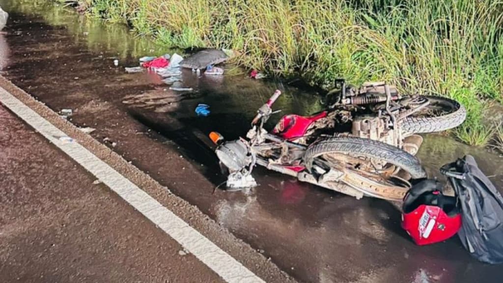 “Apenas 12 anos”: Criança de 12 anos se envolve em acidente grave ao pilotar moto