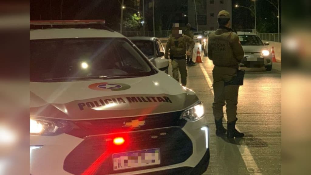 Adolescente que estava desaparecida é encontrada durante barreira policial