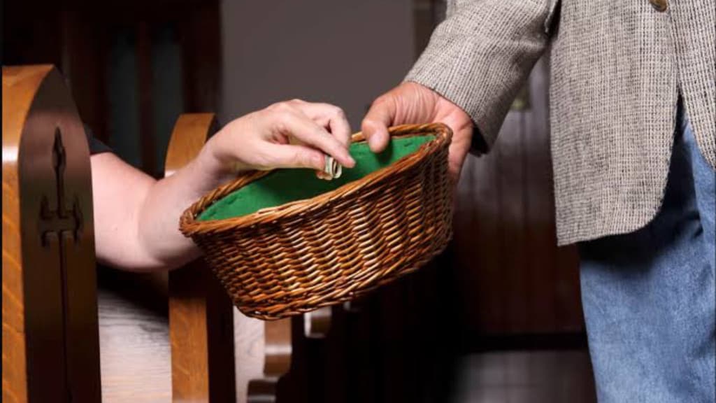 Idosa é proibida de frequentar igreja por dívida de dízimo de R$ 400