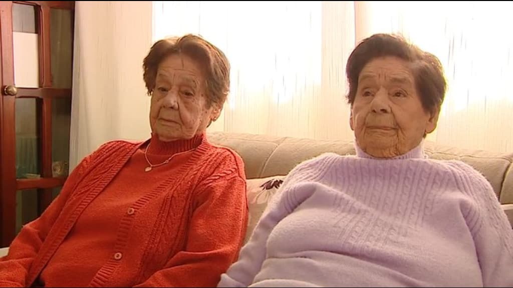 Irmãs gêmeas comemoram 99 anos juntas em Florianópolis