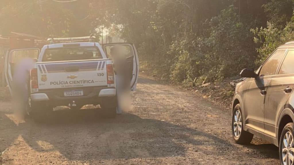 Morador mata ladrão que invadiu casa de sua vizinha com faca