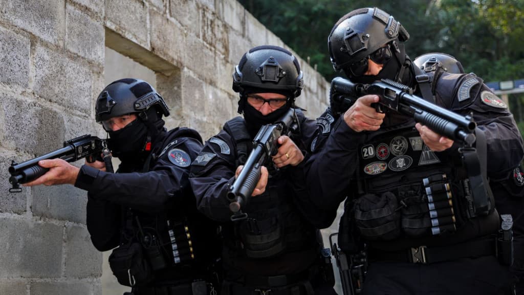 Santa Catarina fortalece segurança prisional com equipe especializada em ações policiais