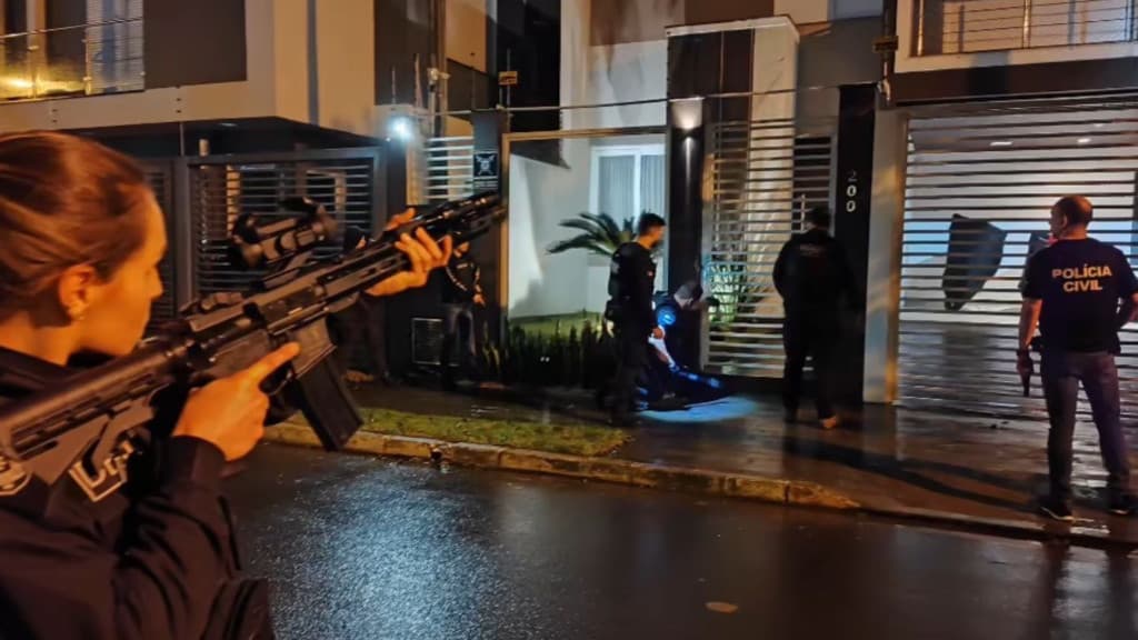 “Operação Dubai” bate em Balneário Camboriú em investigação milionária da Polícia Civil
