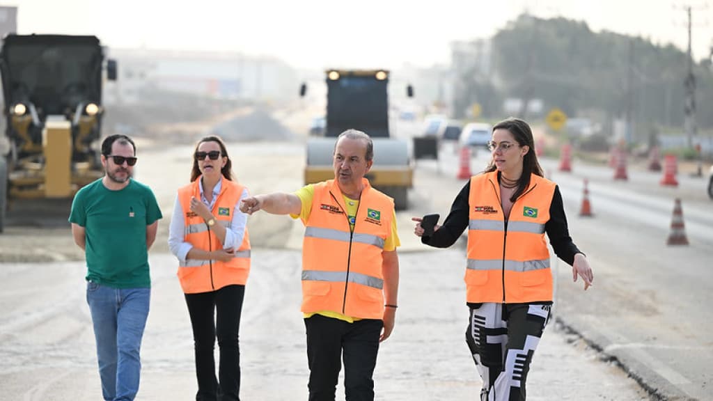 Governador Jorginho Mello vistoria obras de duplicação da Rodovia SC-445