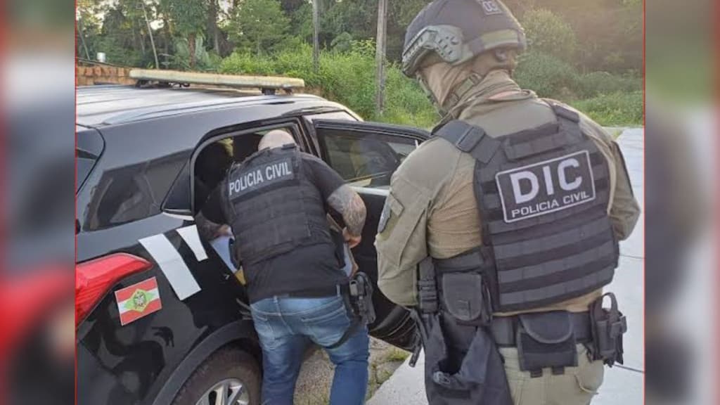 Foragido entre os mais procurados de SC é encontrado na Grande Florianópolis