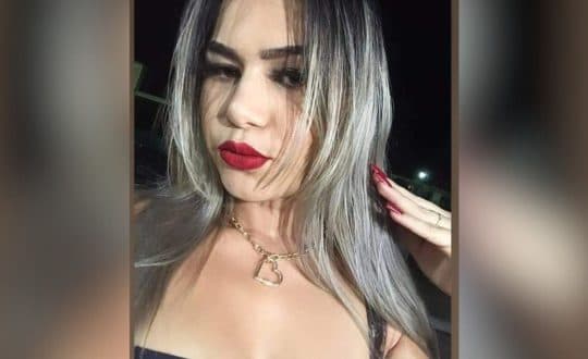 Mulher que morreu em grave acidente na BR-101 em Porto Belo é identificada