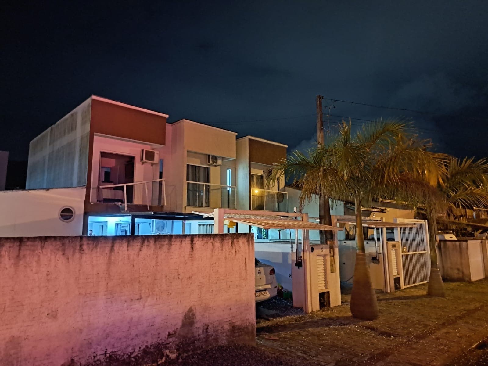 Crianças escapam com vida após explosão de gás em condomínio de Itapema