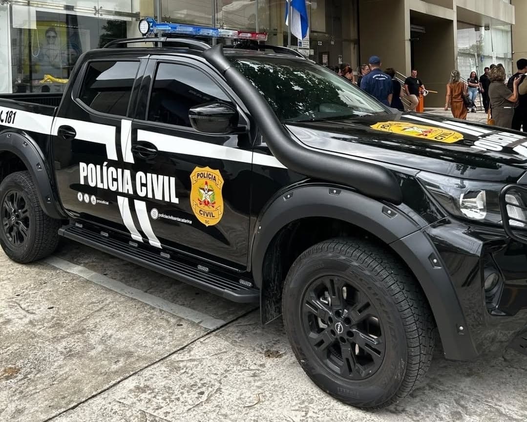Casal foragido de São Paulo é preso pela Polícia Civil em Balneário Camboriú