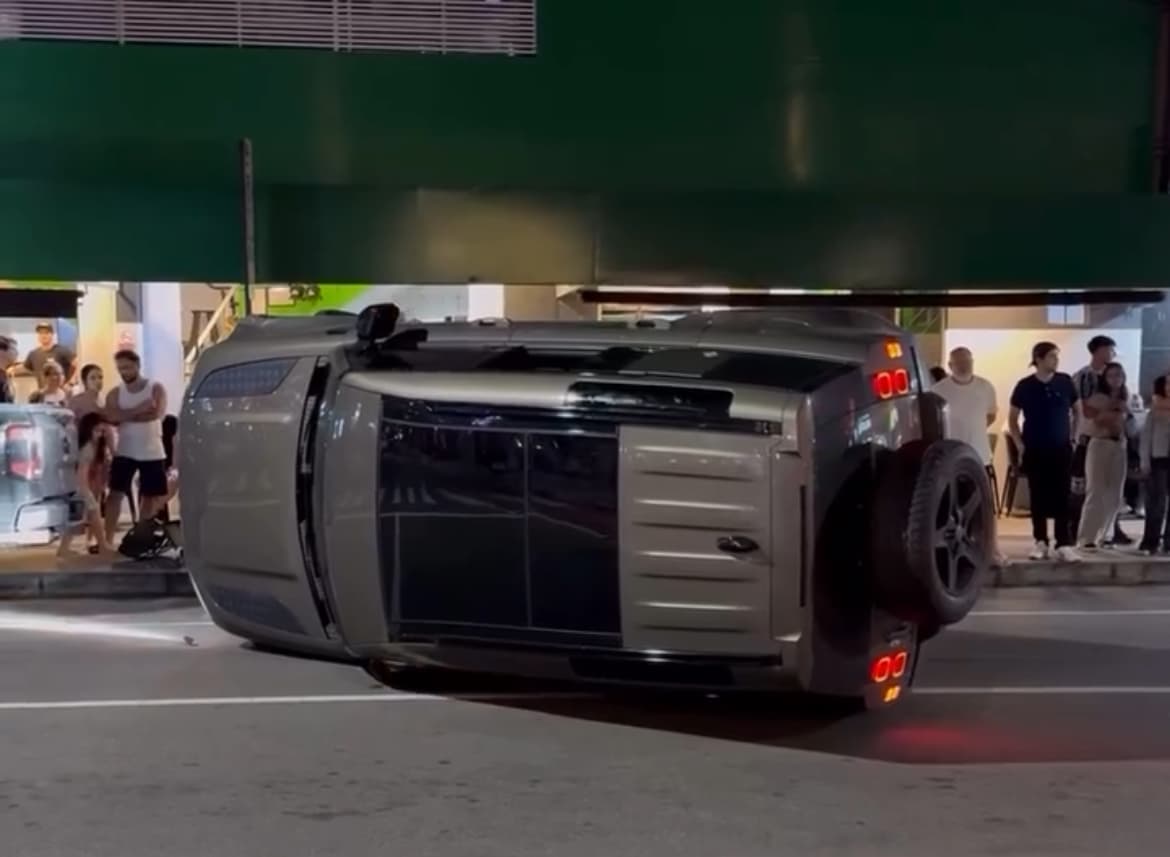 “Nóis vai descer”: Motorista capota caminhonete de quase R$ 1 milhão em Balneário Camboriú