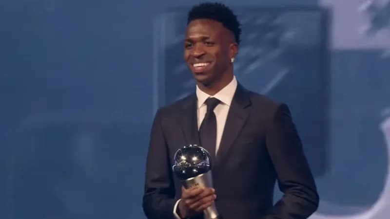 Vinícius Júnior é eleito o melhor jogador do mundo pela Fifa