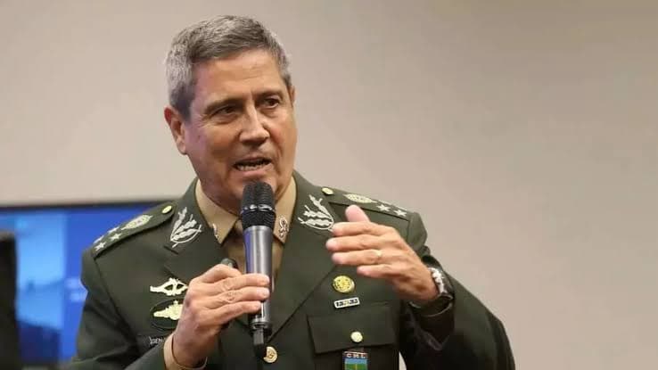 Polícia Federal prende Braga Netto