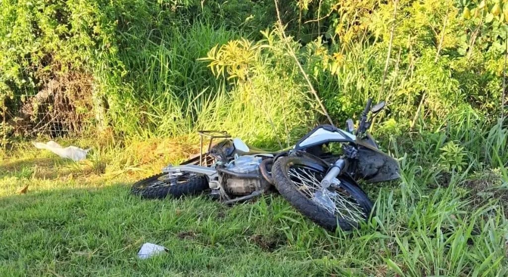 Motociclista morre a caminho do trabalho após colisão fatal na SC-445