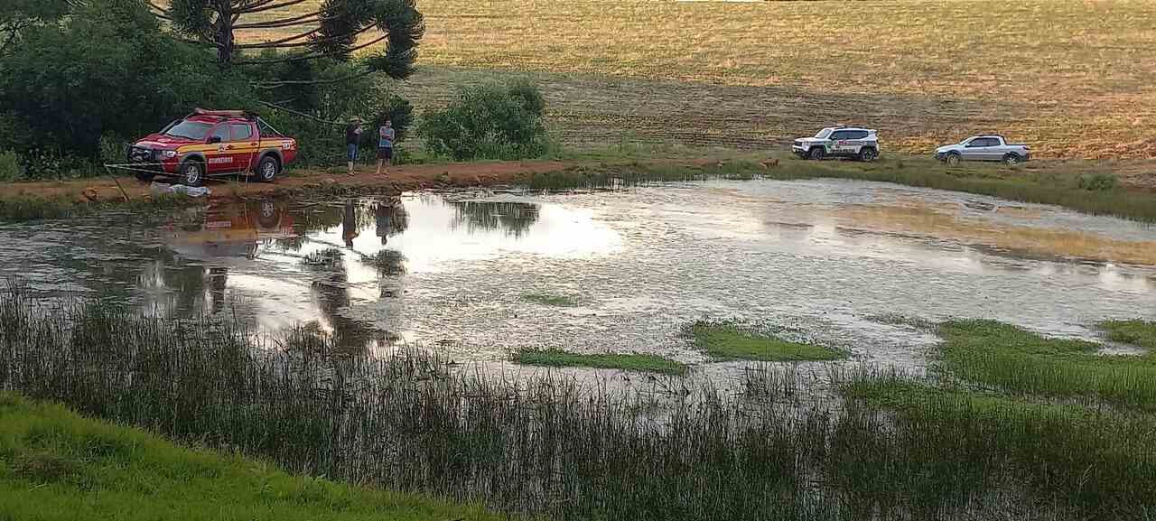 Homem desaparece em açude após tentar retirar plantas na Serra Catarinense