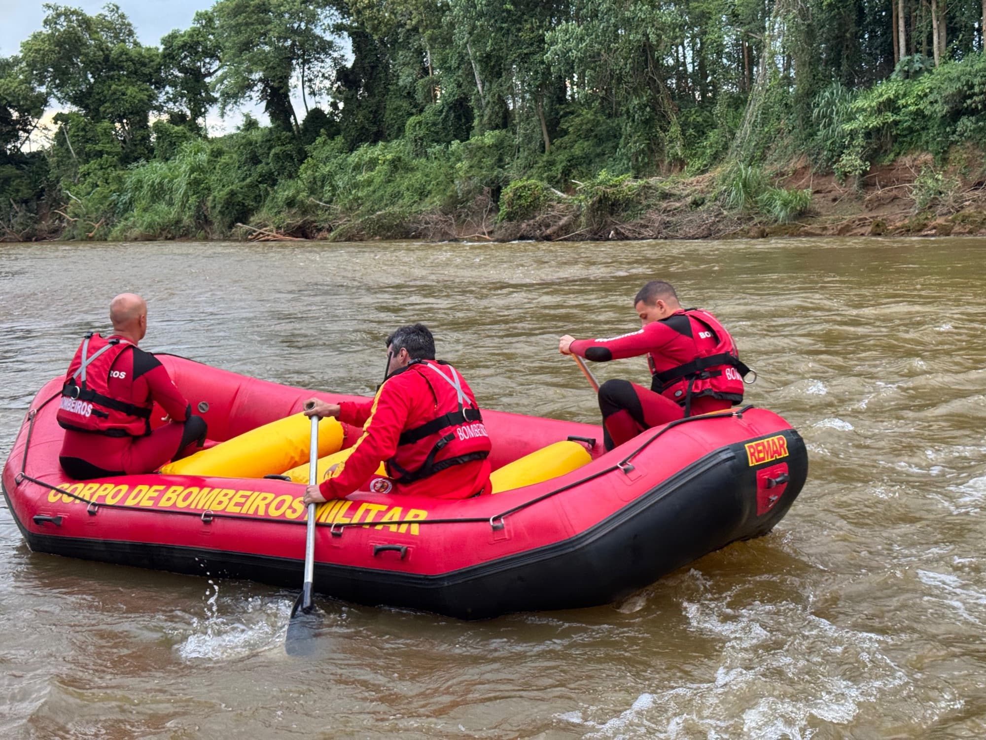 Jovem de 21 anos some em rio catarinense e é encontrado morto após buscas intensas