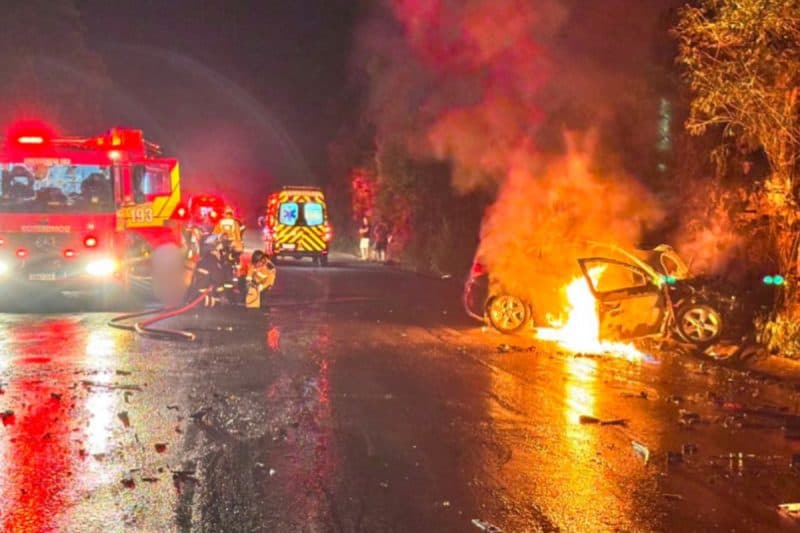 Acidente com quatro veículos deixa sete feridos na BR-282