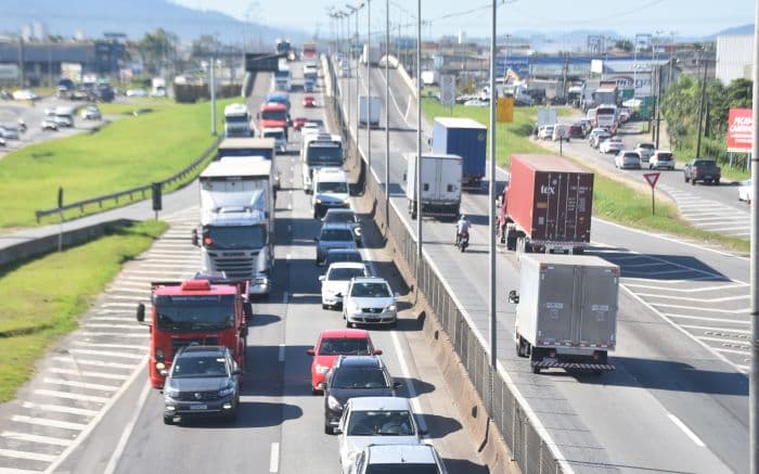 Quase 5 milhões de veículos trafegaram nas rodovias entre SC e PR