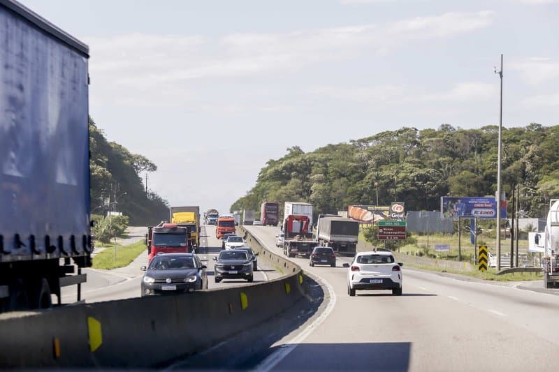Número de mortes diminui na BR-101 em SC, apesar de alta de 13% em acidentes
