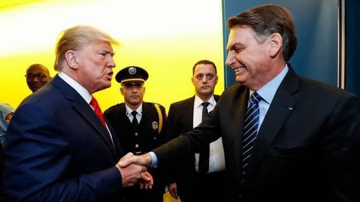 Bolsonaro recebe convite de Trump para posse nos Estados Unidos