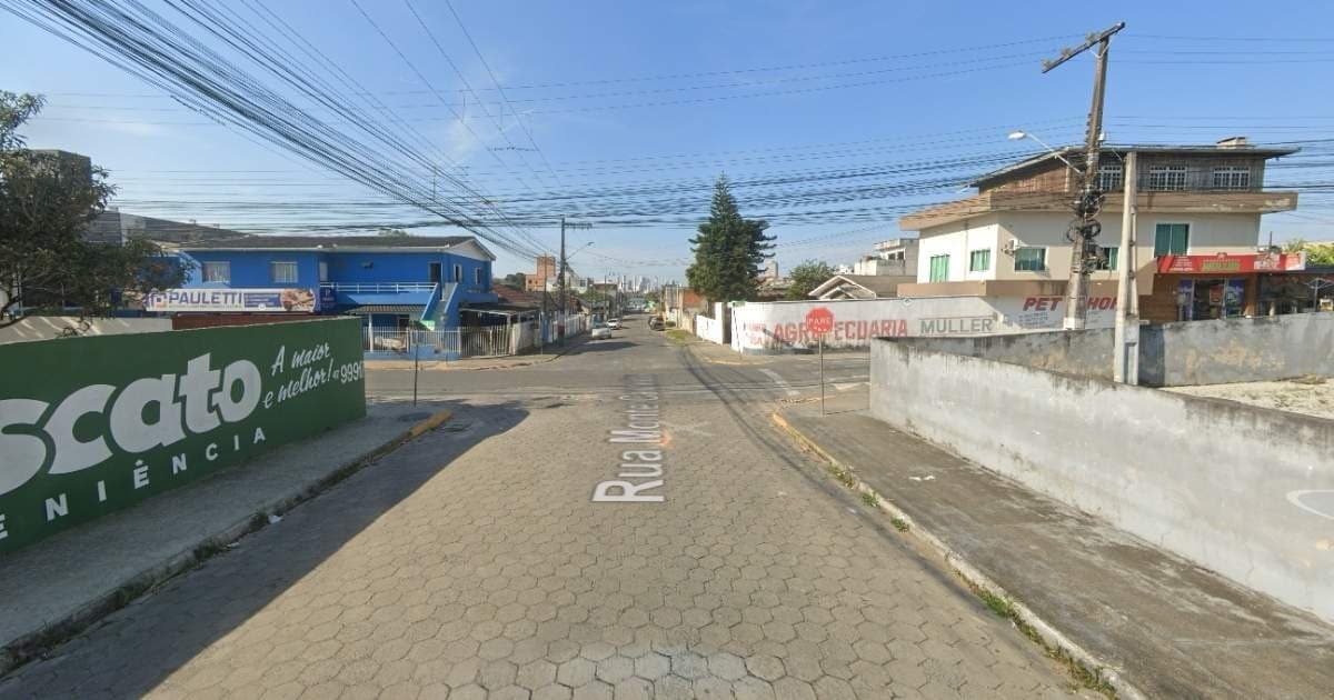 Velocidade em descida termina em tragédia: ciclista de 18 anos perde a vida em Camboriú