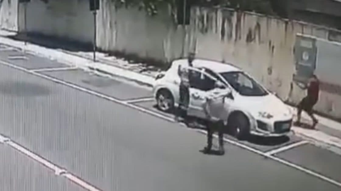 “No pulo do gato”: Dupla é presa em flagrante ao tentar aplicar golpe agência bancária de SC